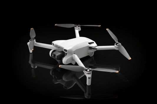 DJI Mini 3 Drone Caméra 4K HDR - Ultra-Léger 249g avec DJI RC-N1 et 38 Min d'Autonomie -